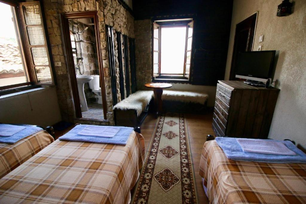 Hotel Nasho Vruho Berat Exteriör bild