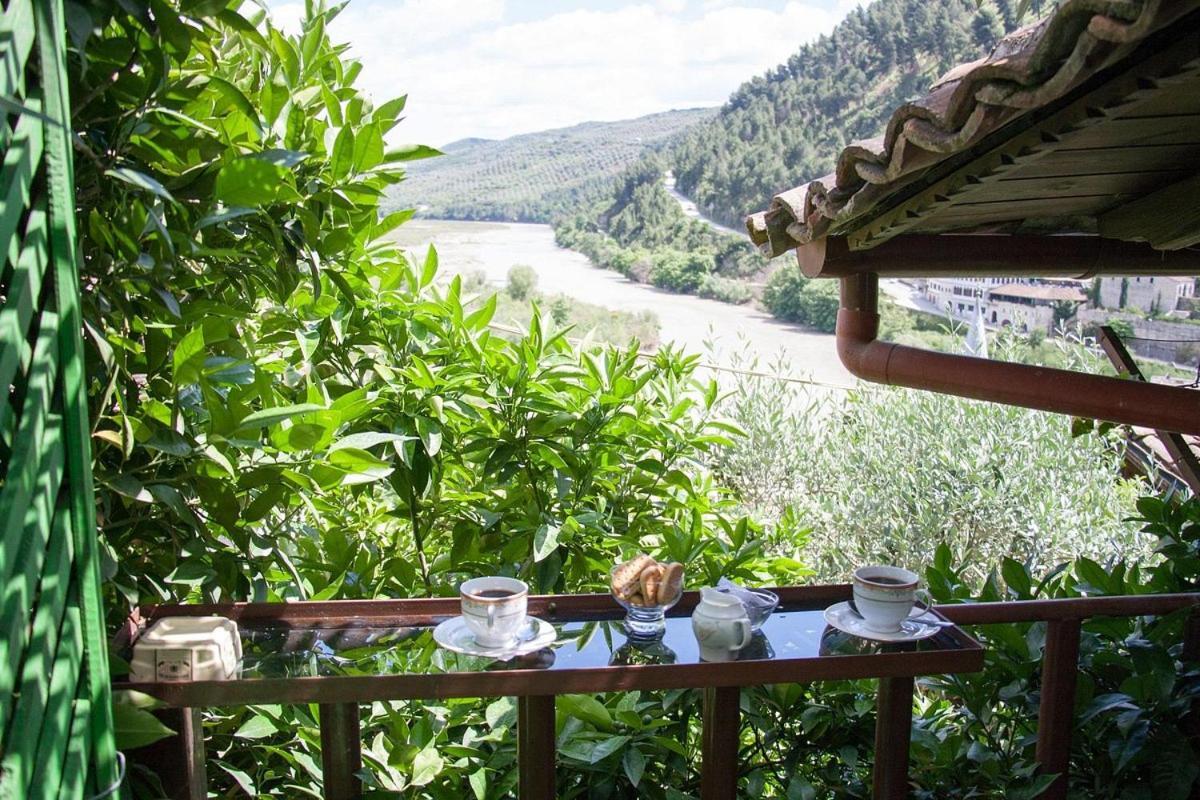 Hotel Nasho Vruho Berat Exteriör bild
